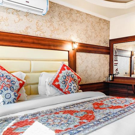 Pahalgam Retreat Hotel ภายนอก รูปภาพ