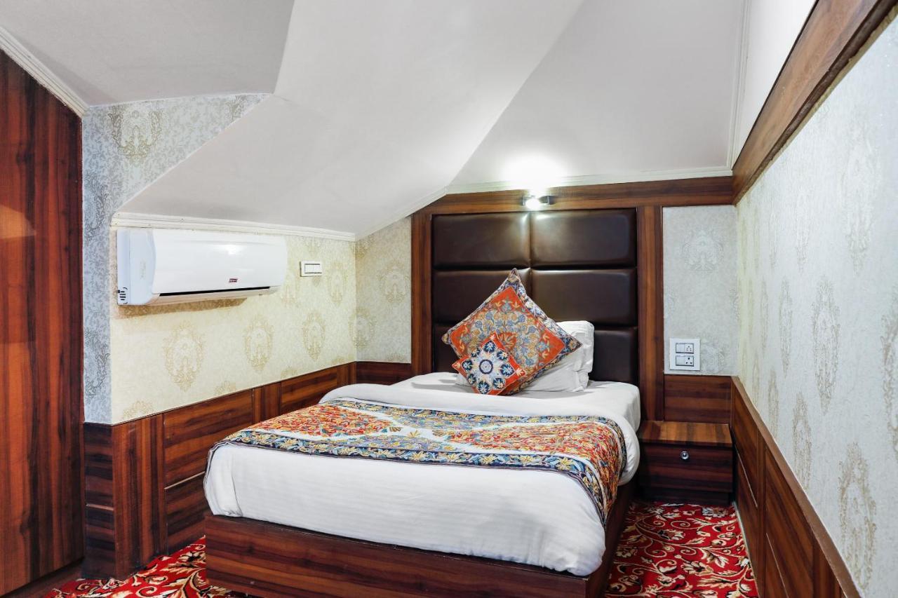 Pahalgam Retreat Hotel ภายนอก รูปภาพ